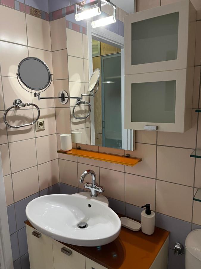 Chita'S Downtown Apartment Ioannina Exterior photo